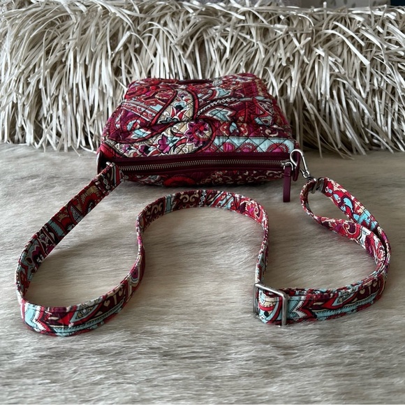 VERA BRADLEY Regal Paisley Convertible Carson Crossbody Floral Red Blue Quilted - Picture 12 of 15